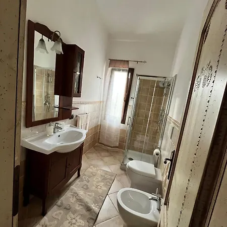 Angelica's Beachside *